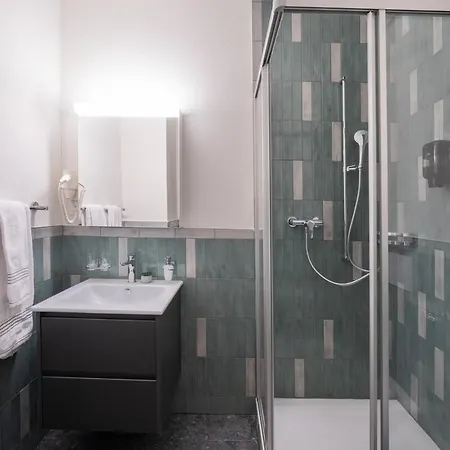 Betweenlakes Ground Fl אינטרלאקן