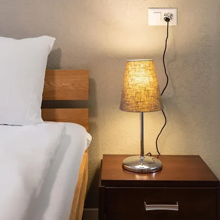 Betweenlakes Ground Fl * Interlaken