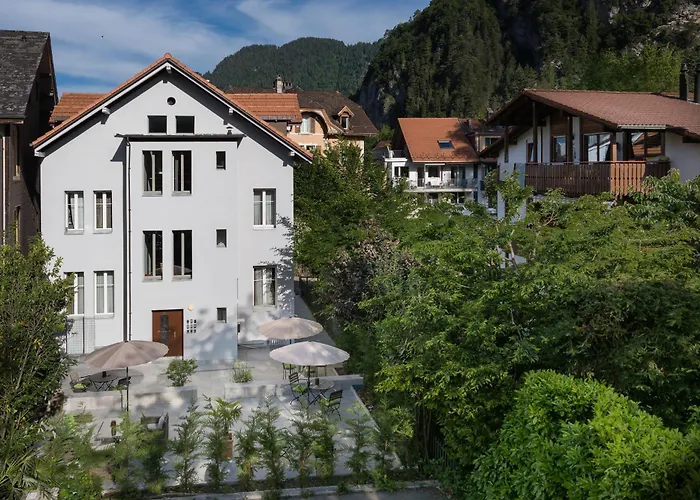 Betweenlakes Ground Fl * Interlaken